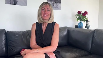 Threesomes have no secrets for Trixy! - Jacquie et Michel TV