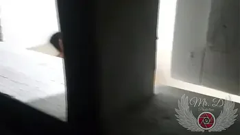 I catch my young and beautiful neighbor having sex at night with her who has just arrived from Miami at his parents' house. They almost caught me while spying on them and filming through the window