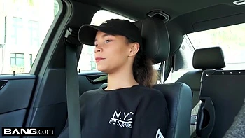 Stepmom Raven Redmond Gets Massage With Happy Ending