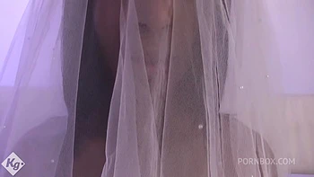 Ebony Babe Hooks Up With Her Indian FWB Before Her Wedding