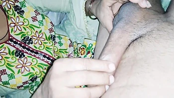 18 Year Old Stepsister Gaves Xxx Closeup Blowjob Of Her And She Take Hot Cum Passionately With Happy Ending