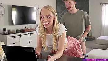 Gorgeous Blonde Braylin Bailey Is Enjoying Dick-riding