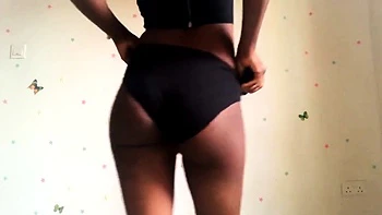 Powerful Vibrator Orgasm Makes Her Scream