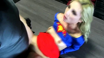 Piper Perri – Supergirl (Video)