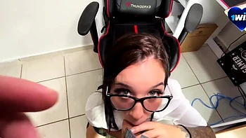 Dirty college lady Aluna gets Professor for higher grade -