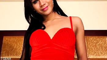 LadyBoyCrush Gena / Gena â Using Her New Toy and