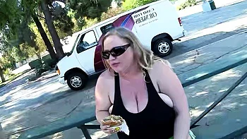 Chubby Fat BBW woman Sienna Hills
