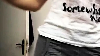 Saeideh Motamedi is Iranian married woman showing her body