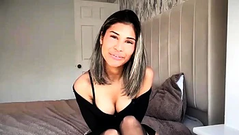 Sexy brunette wearing stockings masturbates webcam