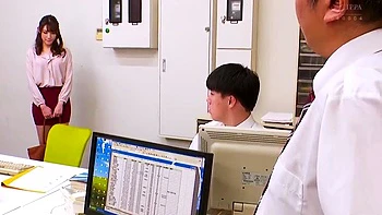 Hardcore ffm blowjob and doing handjob