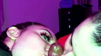 Amateur interracial threesome with double blowjob