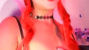 Webcam brunette solo masturbation