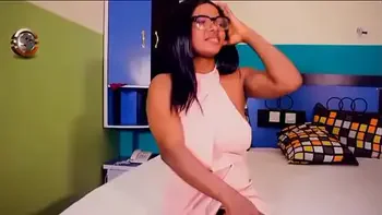 A reporter who came to interview a popular Nigerian Pornstar ended up getting her pussy fucked