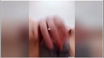 [masturbation Record] Rub The Clitoris Over The Surgical Mask