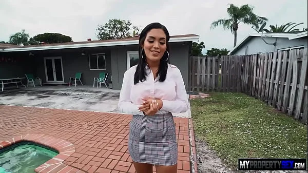 Alina Belle Single Real Estate Agent Gets Bonked