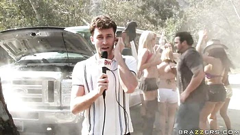 Park sex in the doggy style with hot dolls Bridgette B and Isis Love