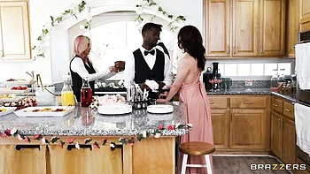 Sweetheart Whitney Wright is enjoying jumping on a large black dick