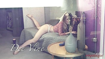 Gorgeous solo masturbation with a long-legged girlfriend Dee Vine