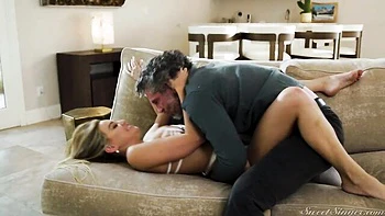 Big-boobed blonde Blake Blossom screwed in the missionary pose