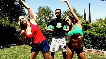 Rachel Starr and Julia Ann are fucking with a nice shared penis