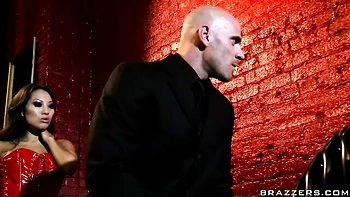 Diamond Foxxx and Sabrina Maree both love intensive anal fuck