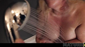 Mature 4k featuring Blue Pearl's czech clip