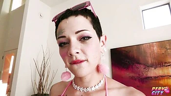 Seductive Mercy's cum swallow porn