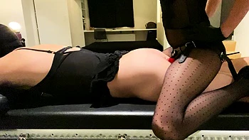 Watch Emily amateur MILF 24h from her house