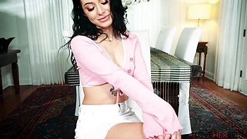 Love Her Feet - brunette action