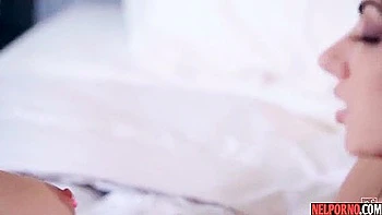 Sydney Cole & Darcie Dolce