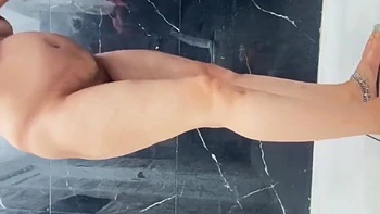 Bathing Of Desi Wife In Hotel Bathroom Mms Leak!