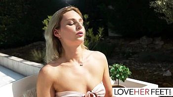 Delicious Erik Everhard and Leanne Lace - blonde sex - Love Her Feet