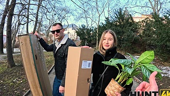 A rich guy paid the hunter for sex with a beautiful blonde, including amalia.