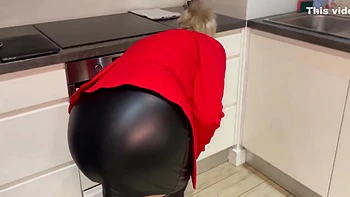 Convinced Me To Rent That Apartment - Real Estate Agent