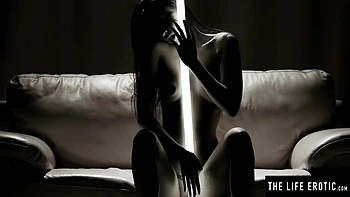 Hot Naked Brunette Fingerbangs Herself To An Intense Orgasm