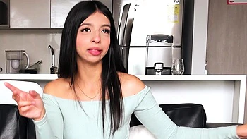 Amateur Big Ass Latina Teen Gets Her Tight Hole Fucked Deep