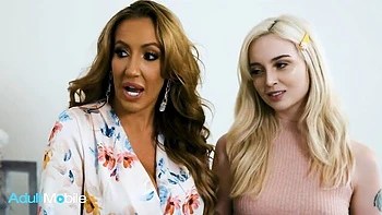 Tempting Richelle Ryan and Ryan Mclane at wet pussy action