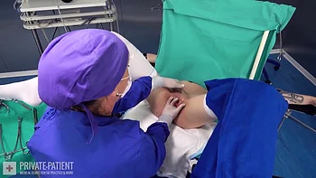 PRIVATE-PATIENT Patient Pia 04