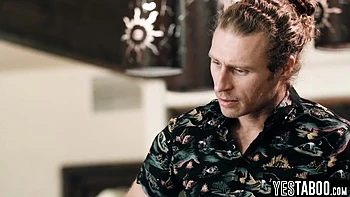 Curvy Ass Stepsis Tricks And Fucks Stepbro - Leana Lovings