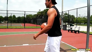 Big-boobed hottie London Reinas screwed by pretty fat wiener