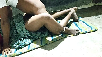 Seeing Her Alone, The Stepfather-in-law Fucked The Beautiful Stepdaughter-in-law That The Gujarati Desi Stepsister-in-law