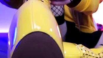 Queenie Steph High Heels And Bare Feet