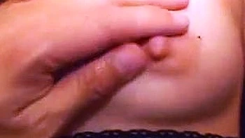 Amateur brunette teen blowjob and cumshot