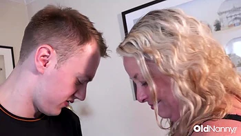 Handy Guy Fucks British Mature Blonde Vicky Anne Wet Pussy