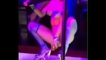CARDI B SHOVES BOTTLE IN AND OUT OF PUSSY HOLE  IN STRIP CLUB 2024