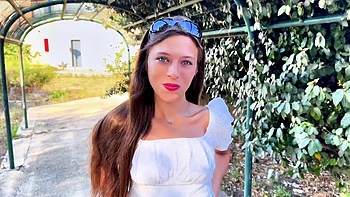 Ariana cooks Anita... - Jacquie et Michel TV