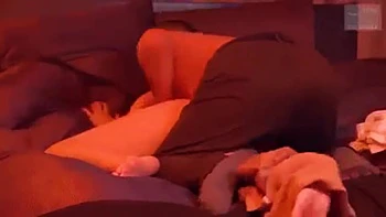 00989,Beautiful woman's lewd appearance