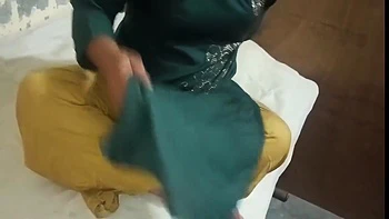 Punjabi Bhabhi Got Her Pussy Fucked After Massage