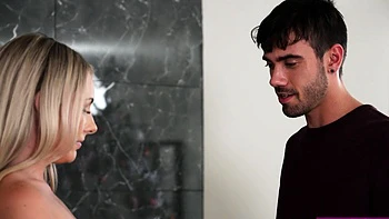 Moms Teach Sex-Stepmom Leaves Milk Out For Santa