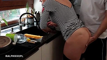 Stepmom Kitchen Sex - Big Tits MILF Squirts While Washing Dishes Creampie